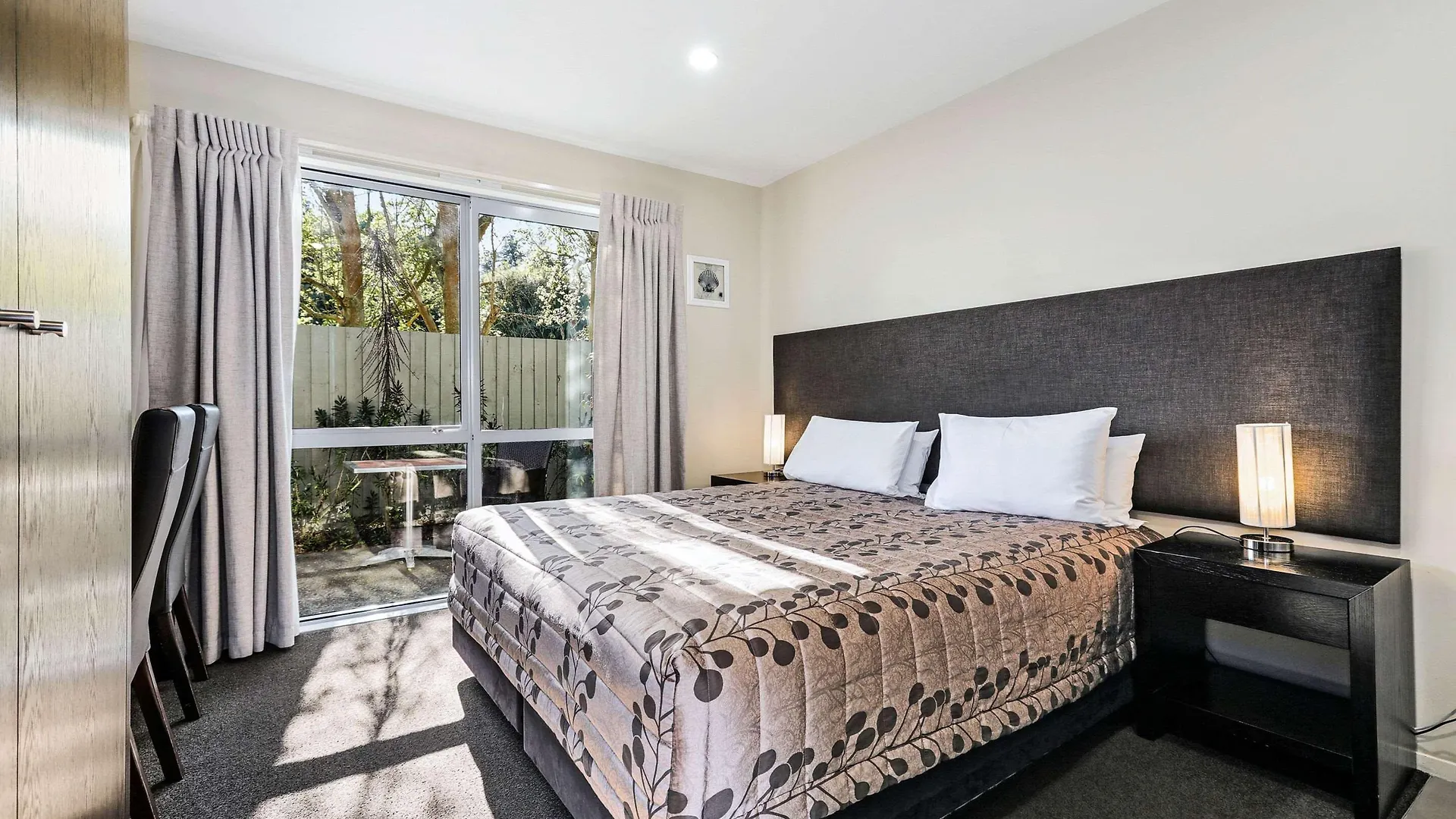 Quality Suites Amore Christchurch