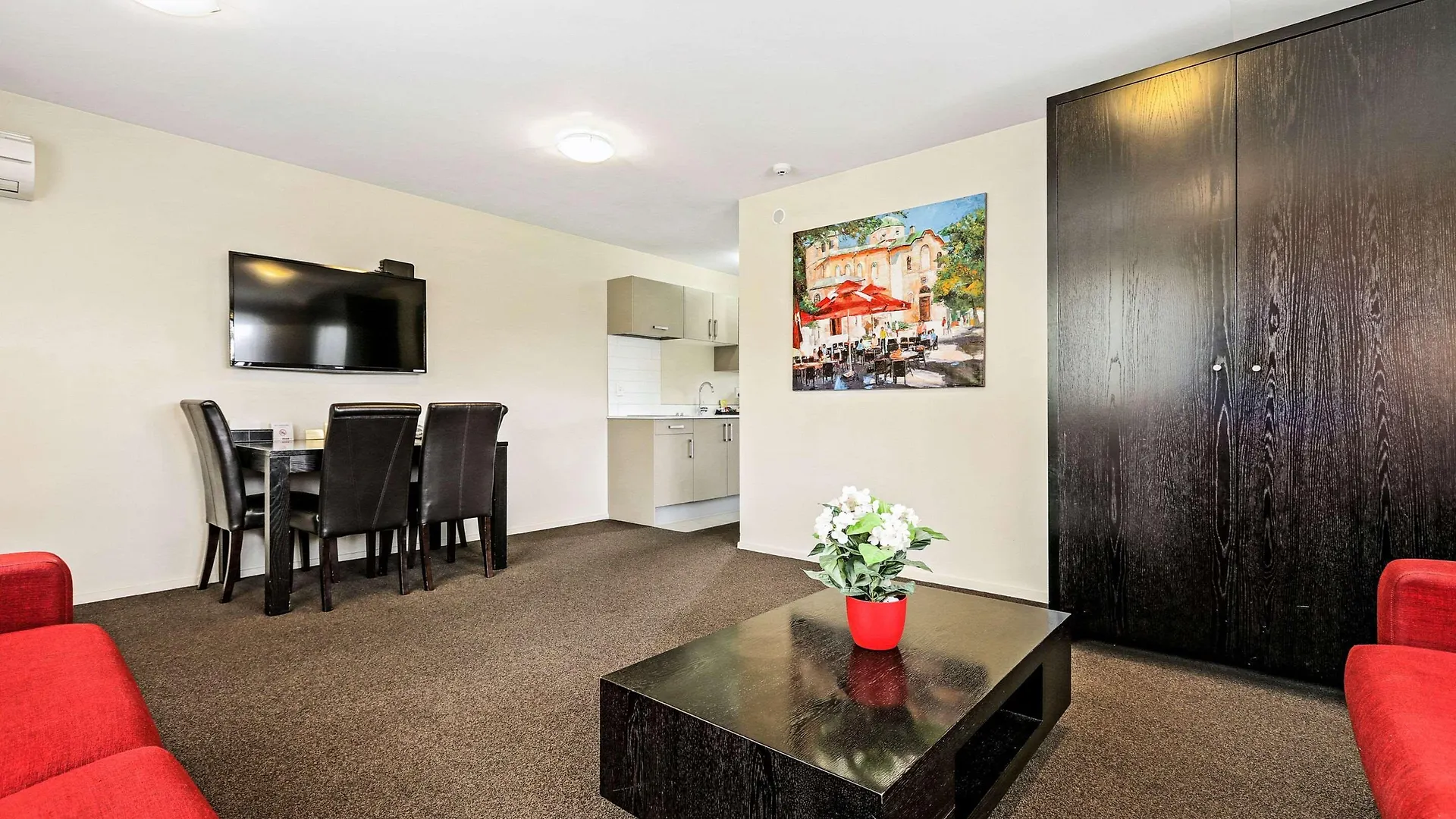 **** Hotel Quality Suites Amore Christchurch New Zealand