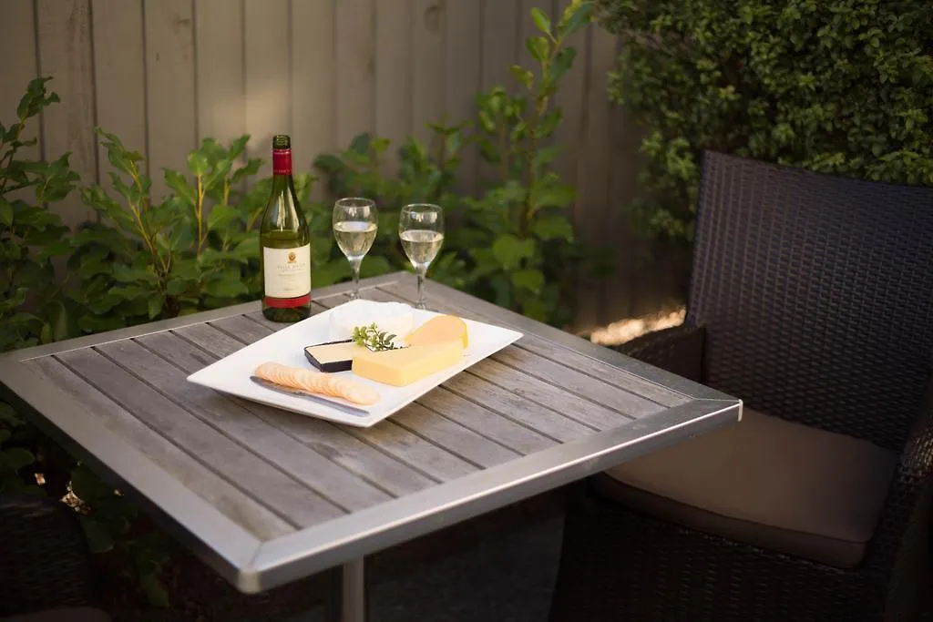 Hotel Quality Suites Amore Christchurch