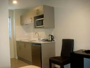 Quality Suites Amore Christchurch Hotel